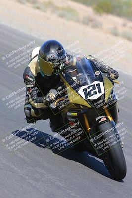 media/Oct-01-2023-SoCal Trackdays (Sun) [[4c570cc352]]/Turn 7 Inside (11am)/